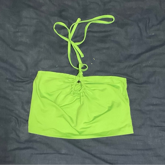 green crop top - Picture 2 of 2